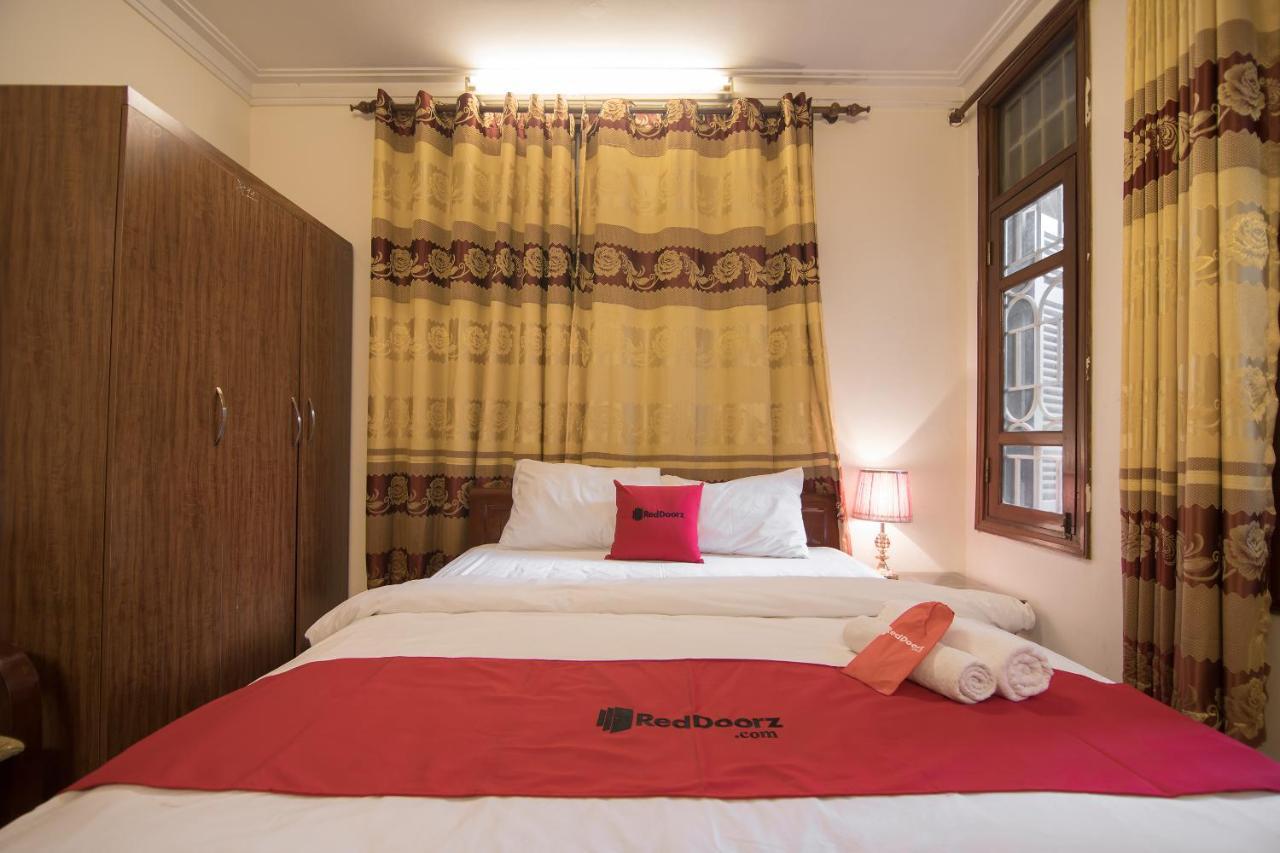 Hotel Reddoorz Near Nha Tho Street 2*