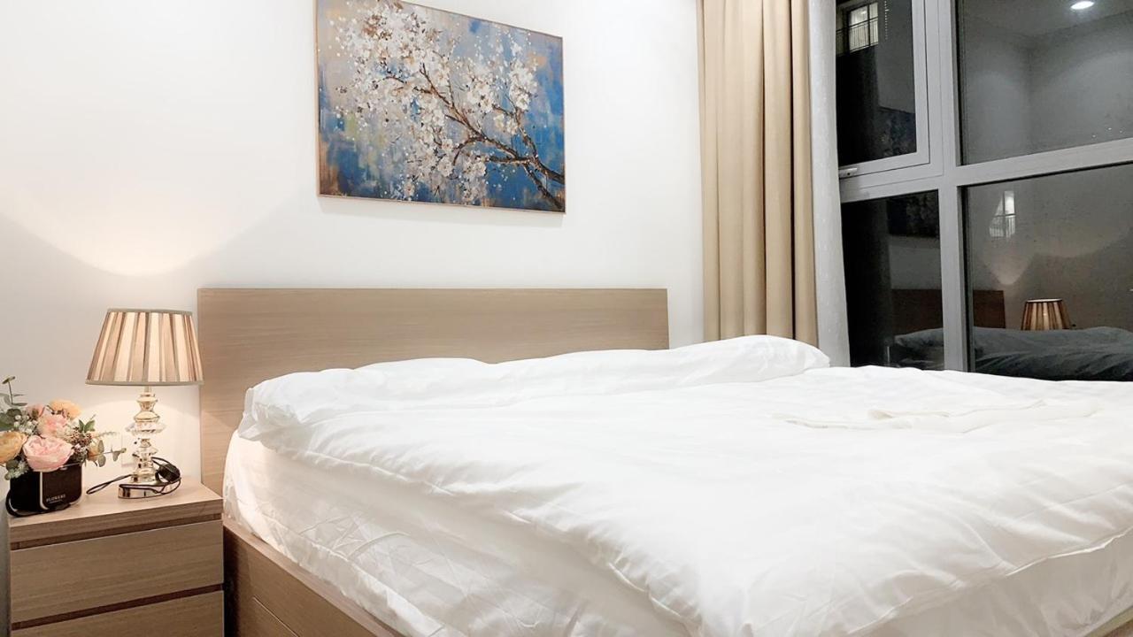Apartment Bom Homes- Vinhomes Times City- Service
