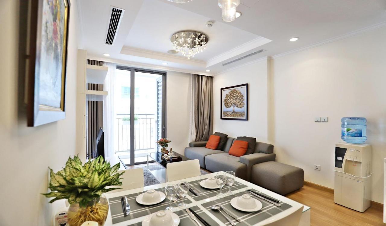 Apartment Bom Homes- Vinhomes Times City- Service *