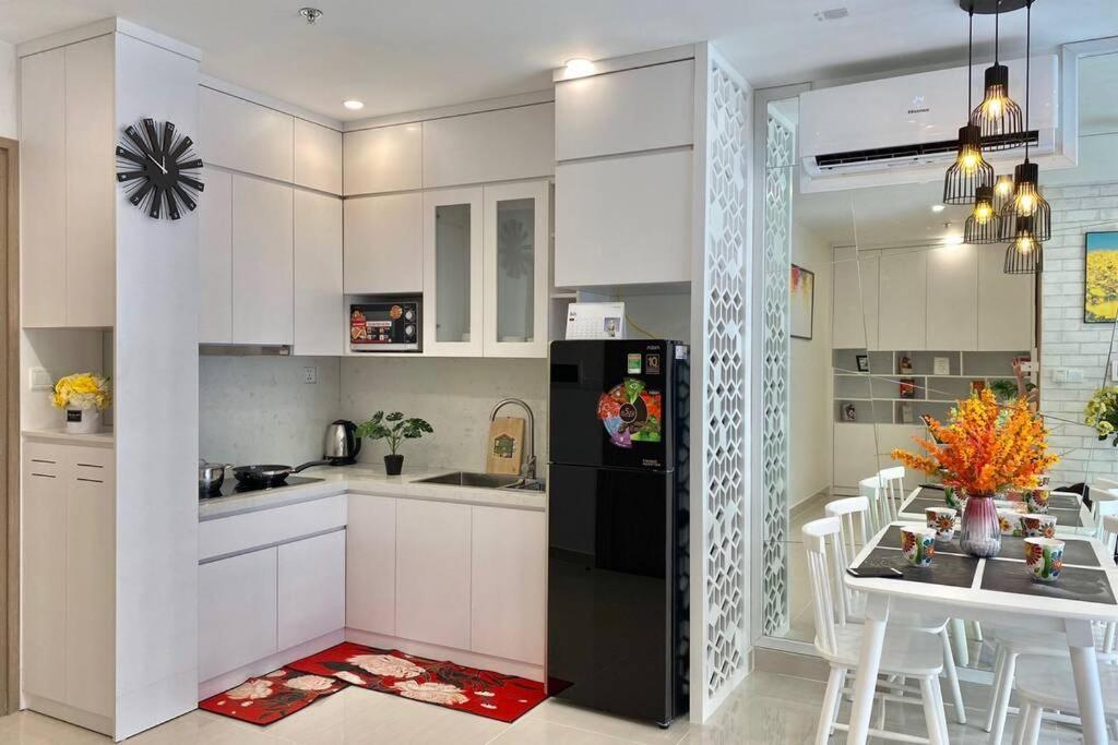Apartment Bom Homes- Vinhomes Ocean Park- Service