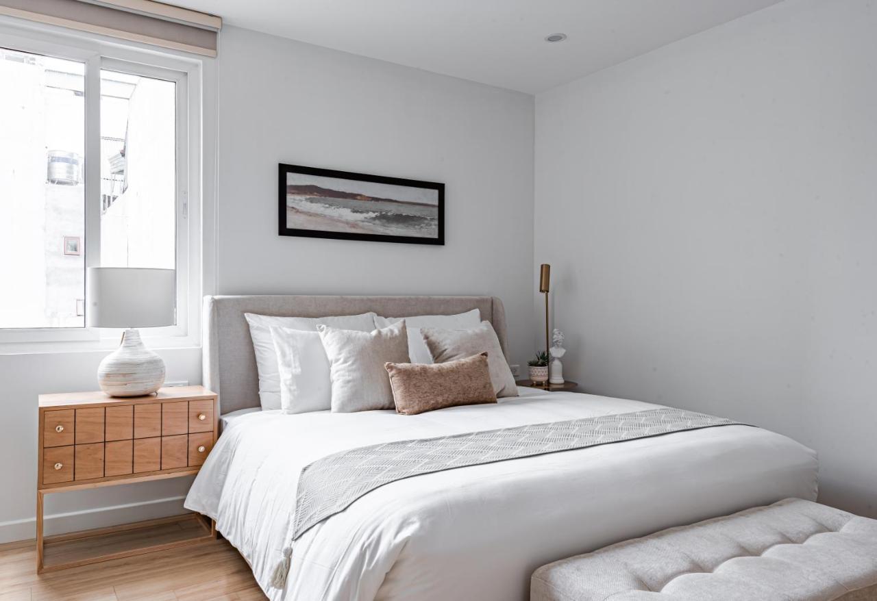 Harry's - The Old Quarter Rooftop Garden Apartment