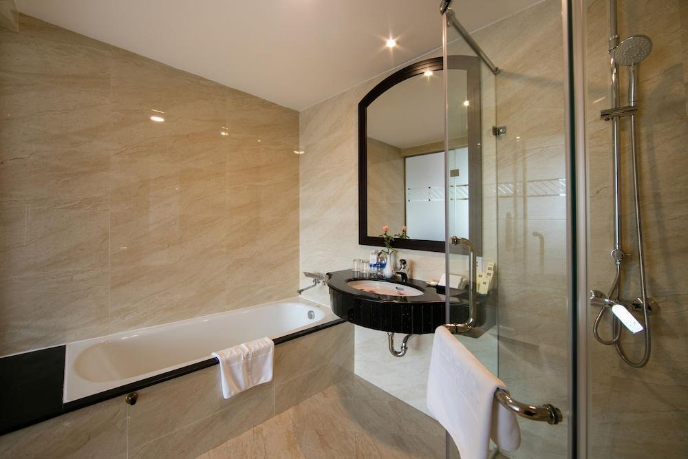 Zephyr Boutique 4*