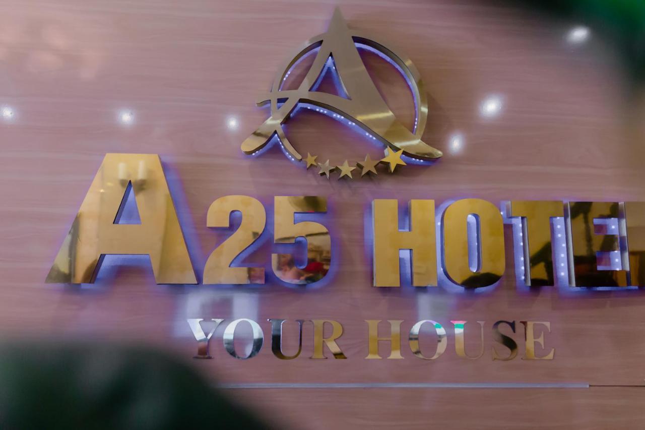 A25 - 57 Mai Hac De *