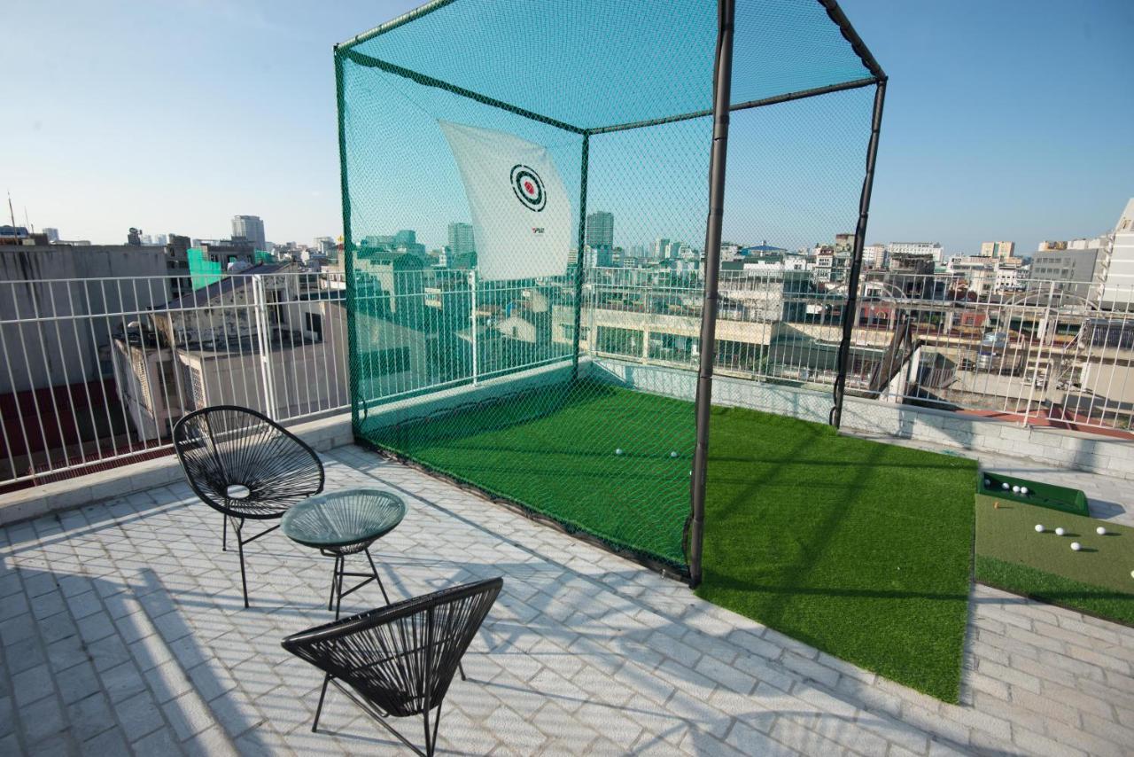 22housing & 81 Linh Lang Hanoi