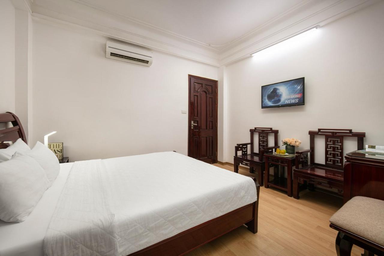 Hostel Little *