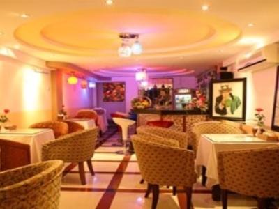 Maya Boutique & 4*