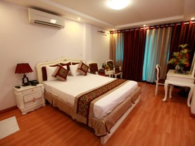Maya Boutique & Hanoi