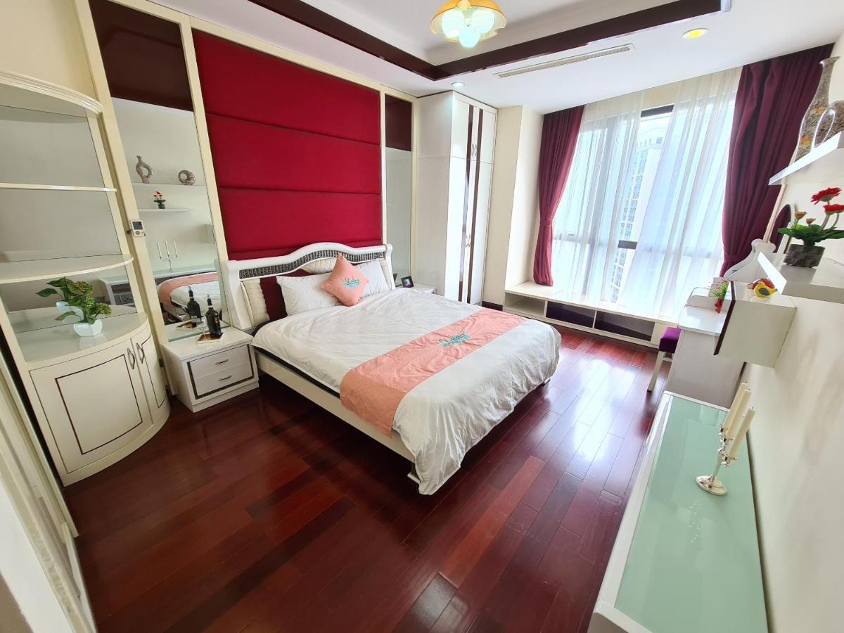 Royal Apartment *