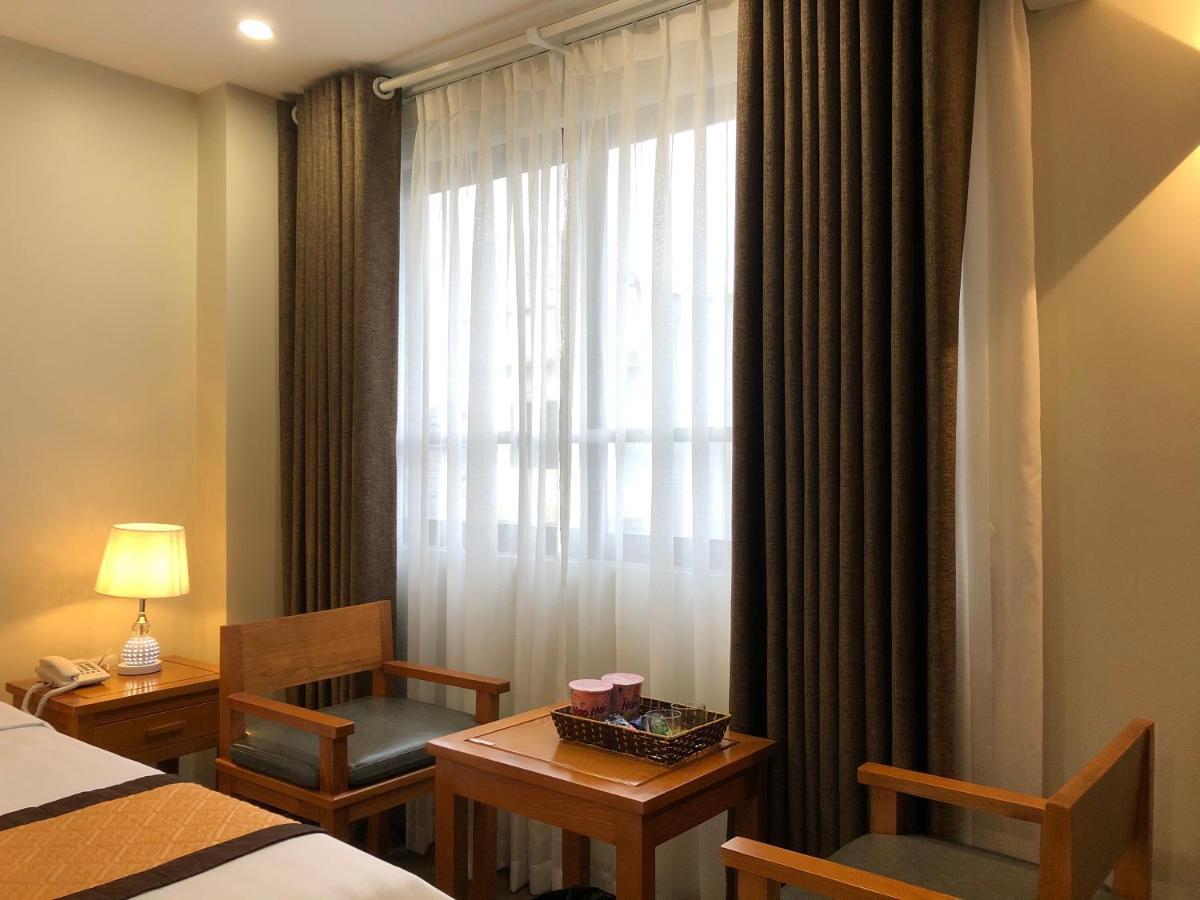 Moc Hoang Hotel 2*
