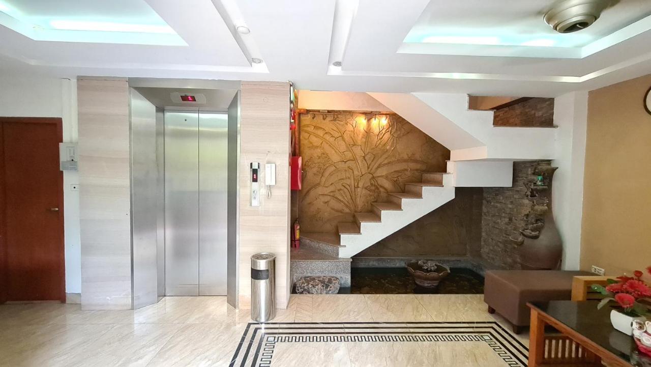 Reddoorz Newstyle House Nguyen Ngoc Vu Hotel