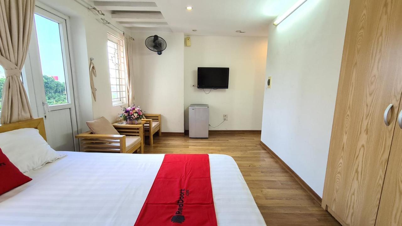Reddoorz Newstyle House Nguyen Ngoc Vu Hotel 2*