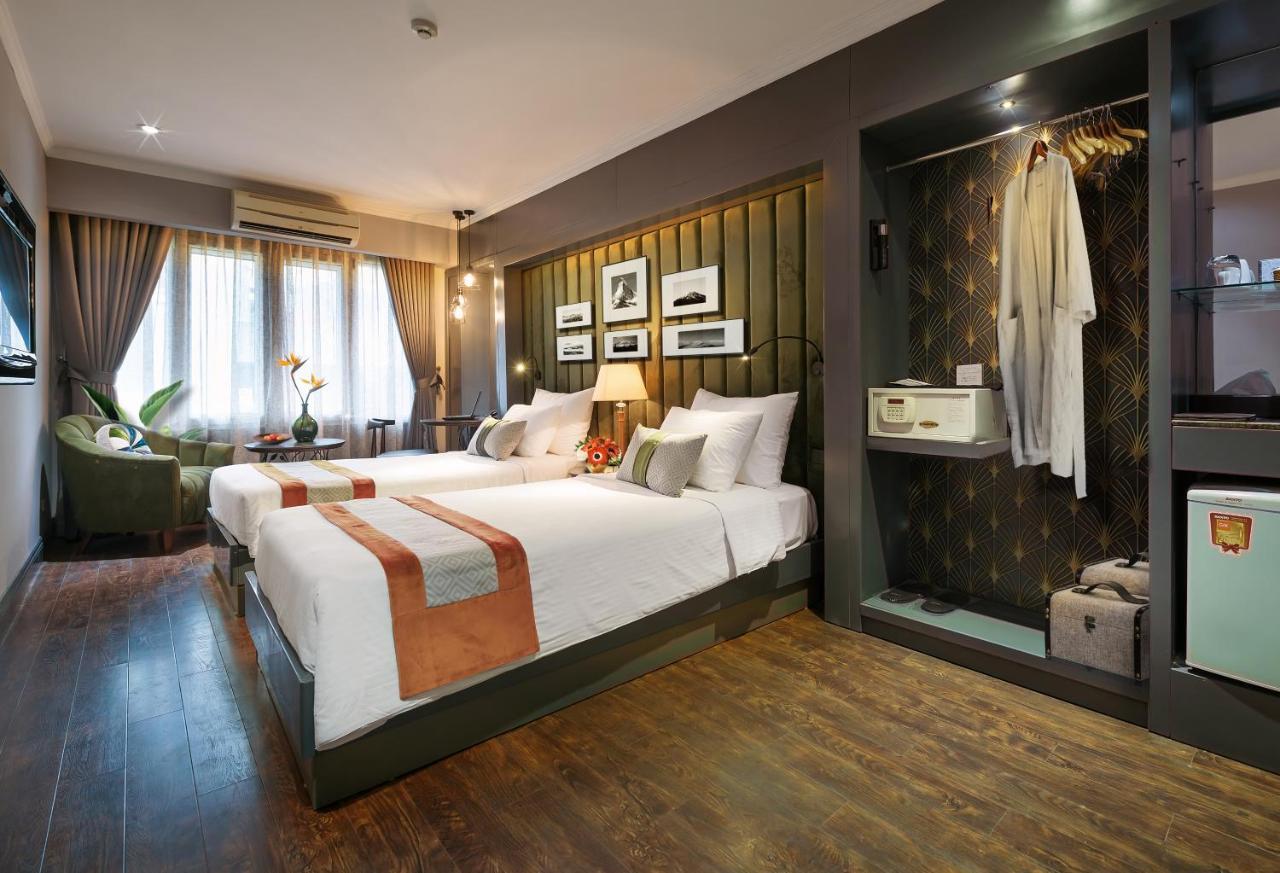 Center Silk & Travel Hotel