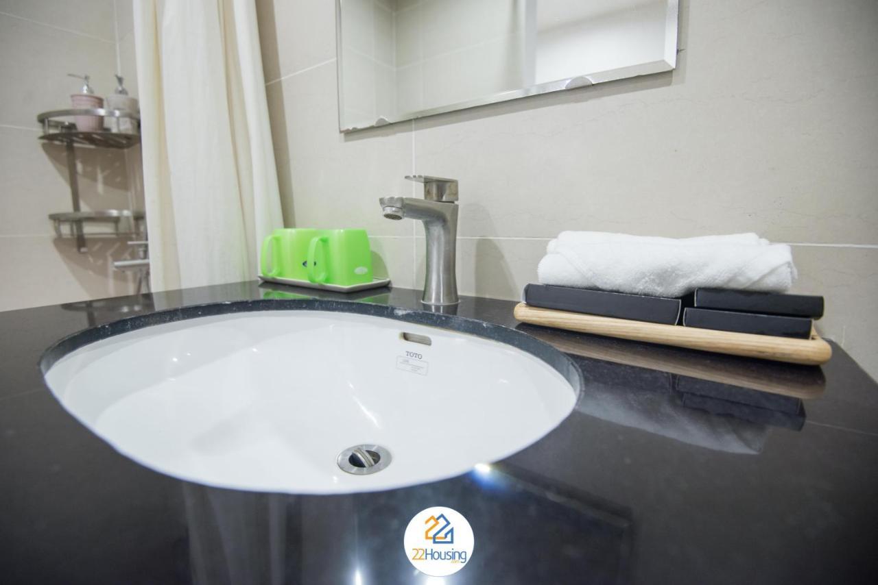 22housing Luxury & 39 Linh Lang Apartment Hanoi