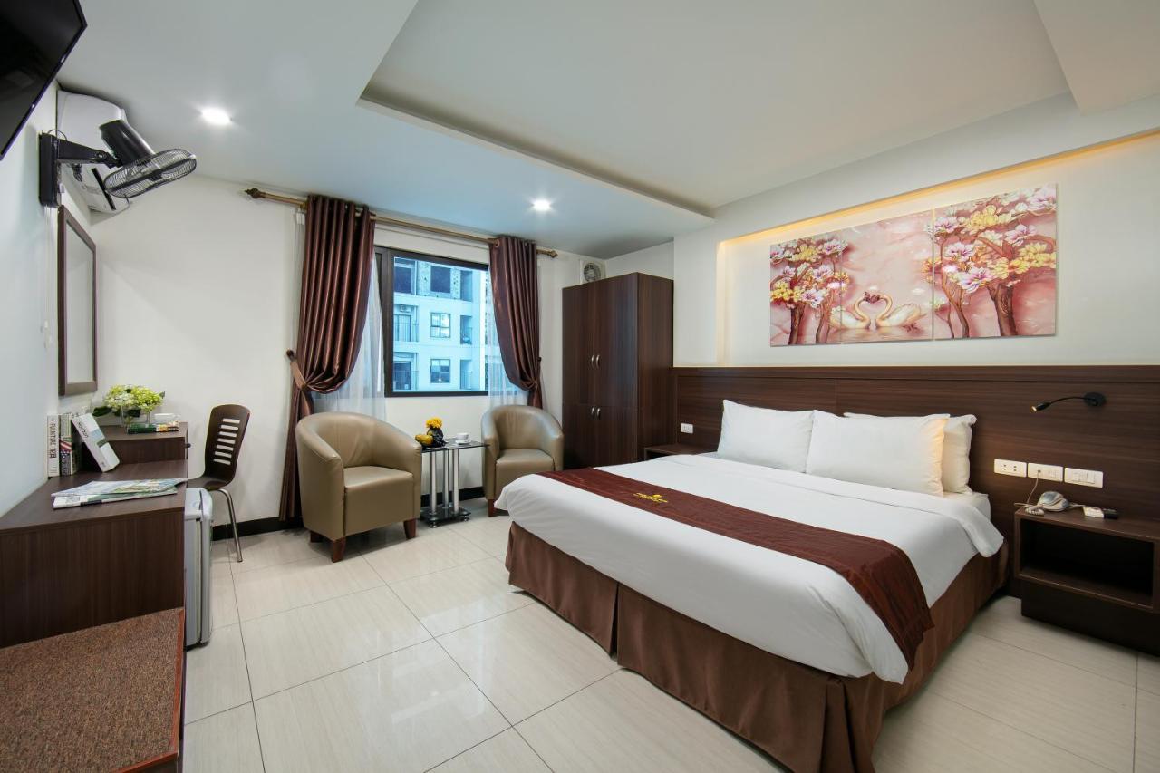 Reddoorz Quang Chung Le Van Thiem Hotel 3*