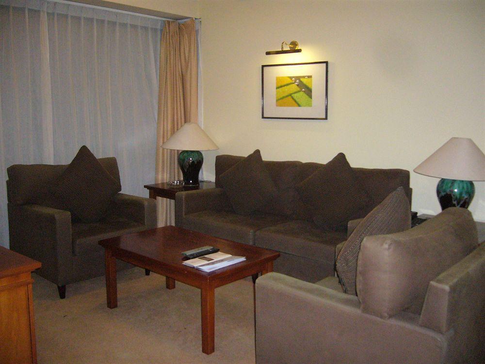 Somerset Grand Apartment *