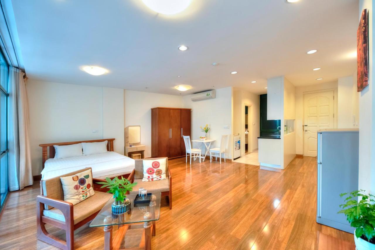 Lakewood House 3*