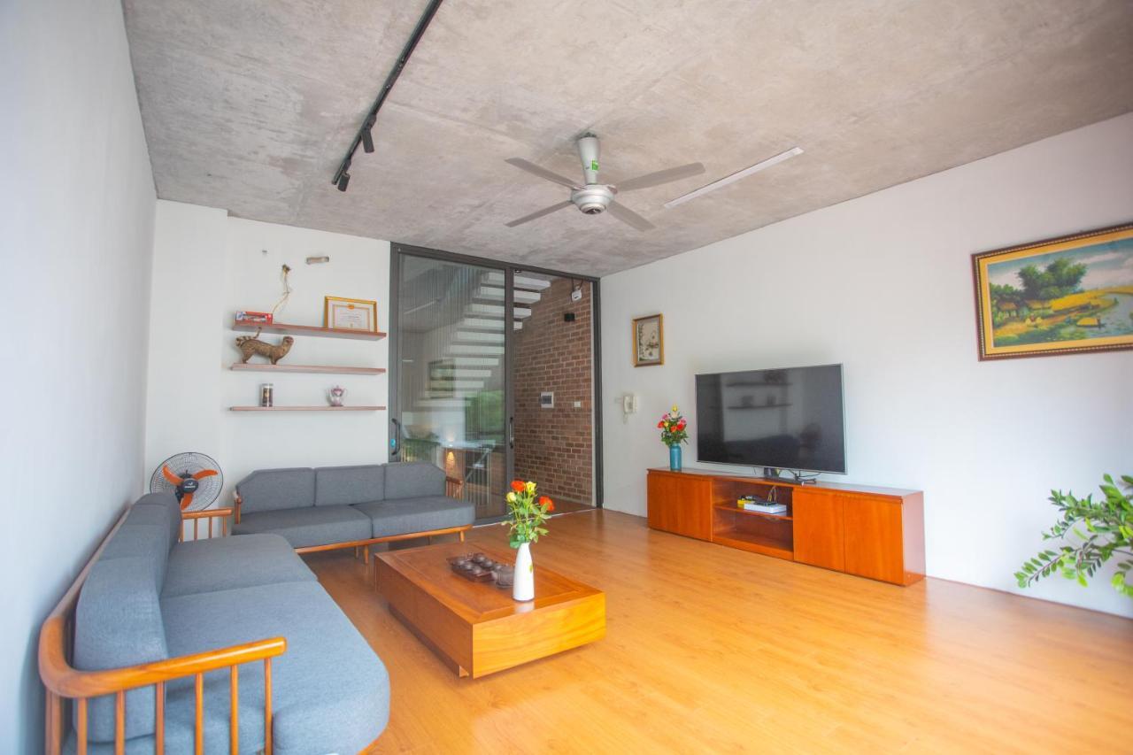 Crin House Tay Ho * Hanoi
