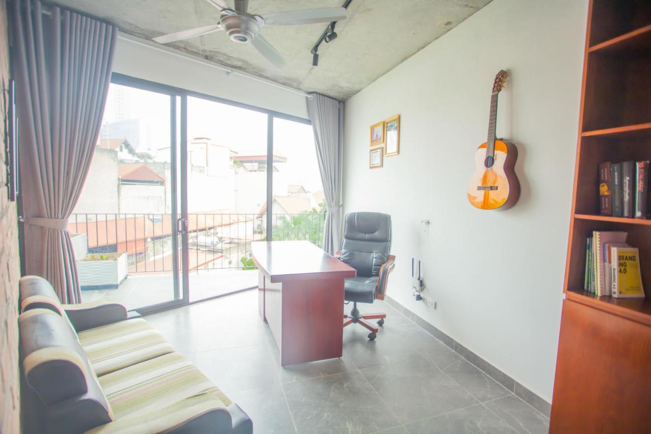 Homestay Crin House Tay Ho