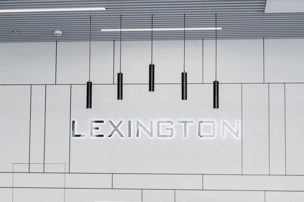Lexington Westlake * Hanoi