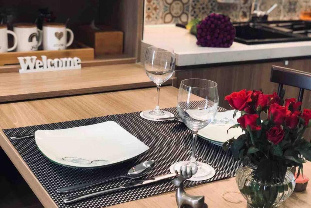 2 Bedrooms In Luxury @vinhomes Bay Ha Noi. Apartment