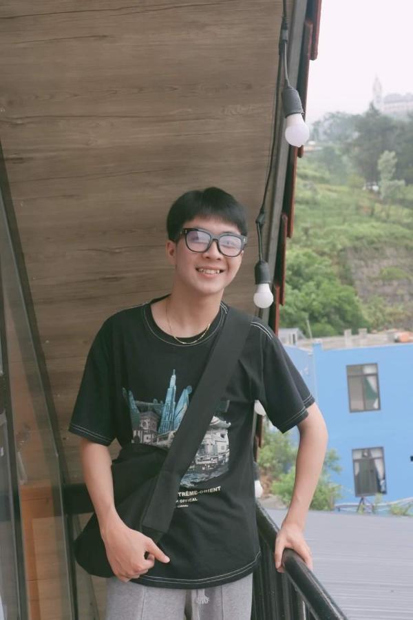 Apartment Bach Xanh House. Nha Da Giac