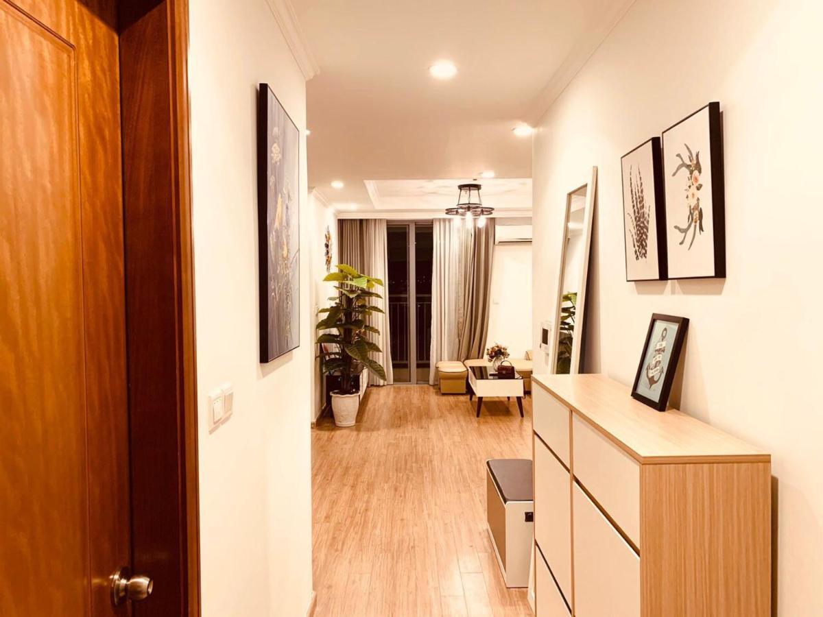 Apartment Bom Homes- Vinhomes Times City- Service *