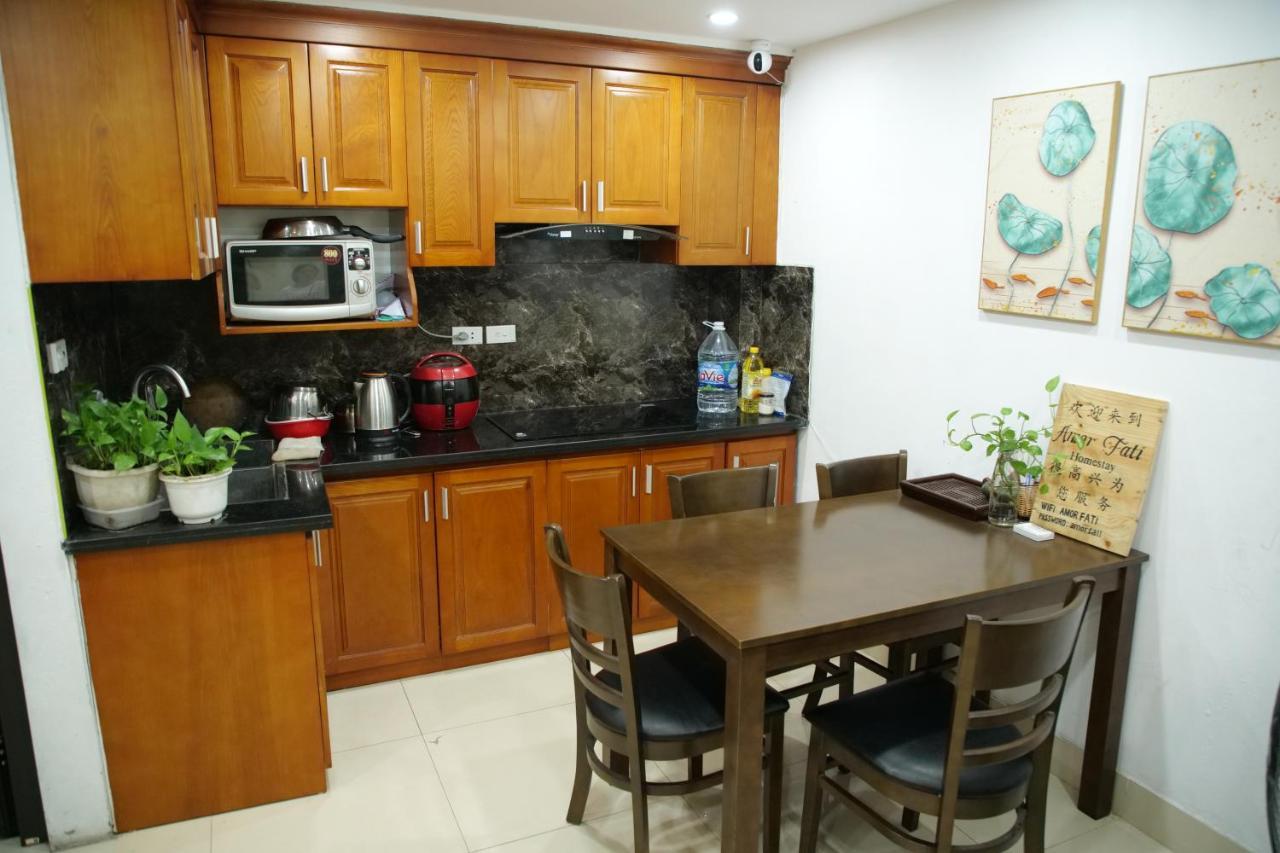Centre Alley House & Travel
