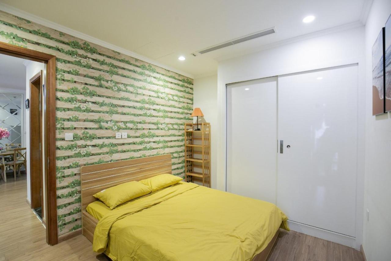 Apartment Bom Homes- Vinhomes Times City- Service