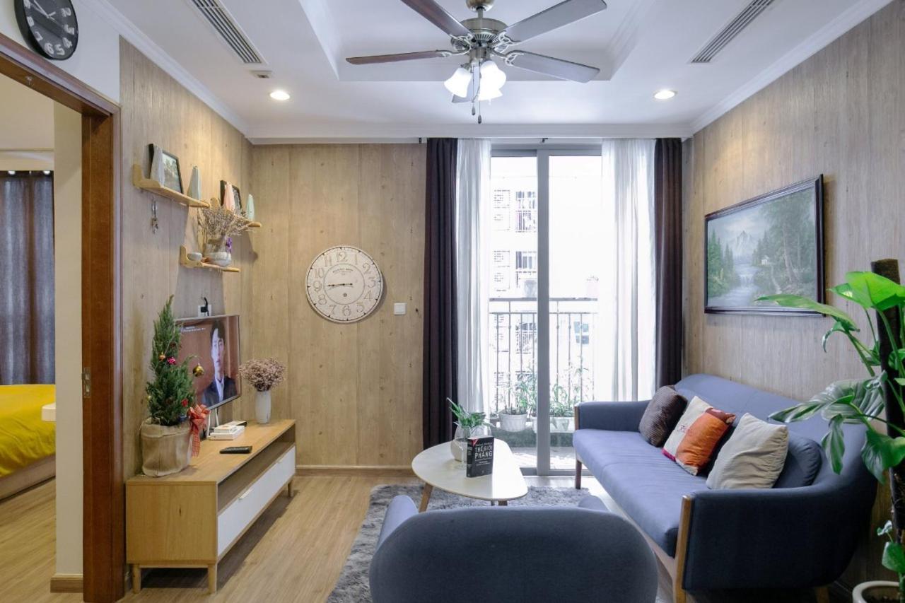 Apartment Bom Homes- Vinhomes Times City- Service *