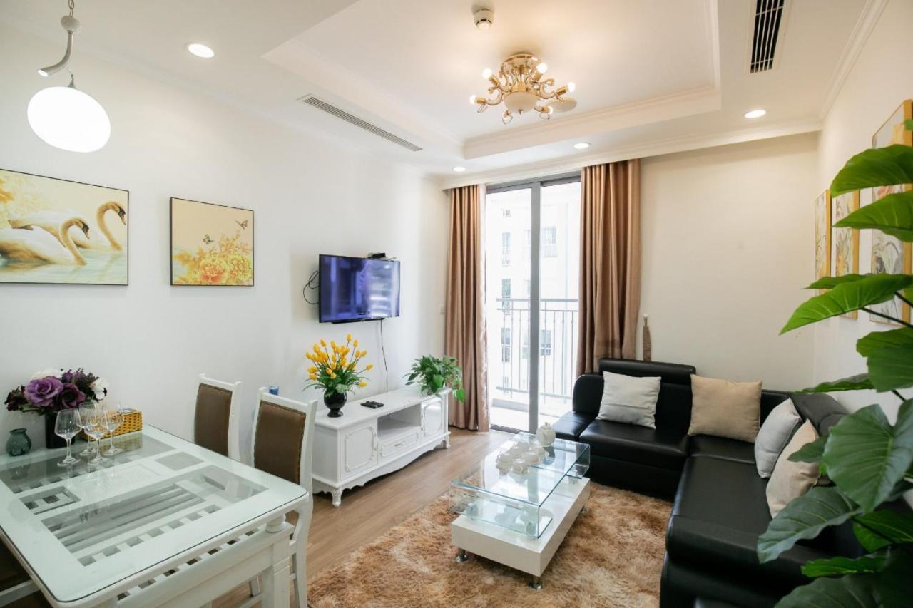 Apartment Bom Homes- Vinhomes Timescity- 2br- Service *