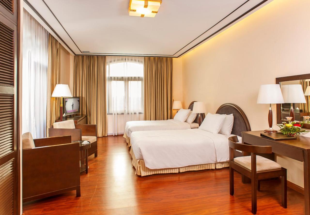 Garco Dragon Hotel 3*