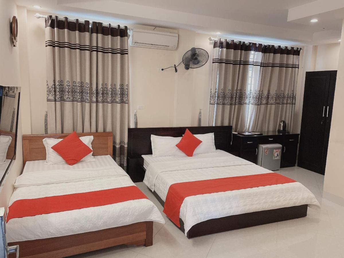 Titanic Hotel 2*