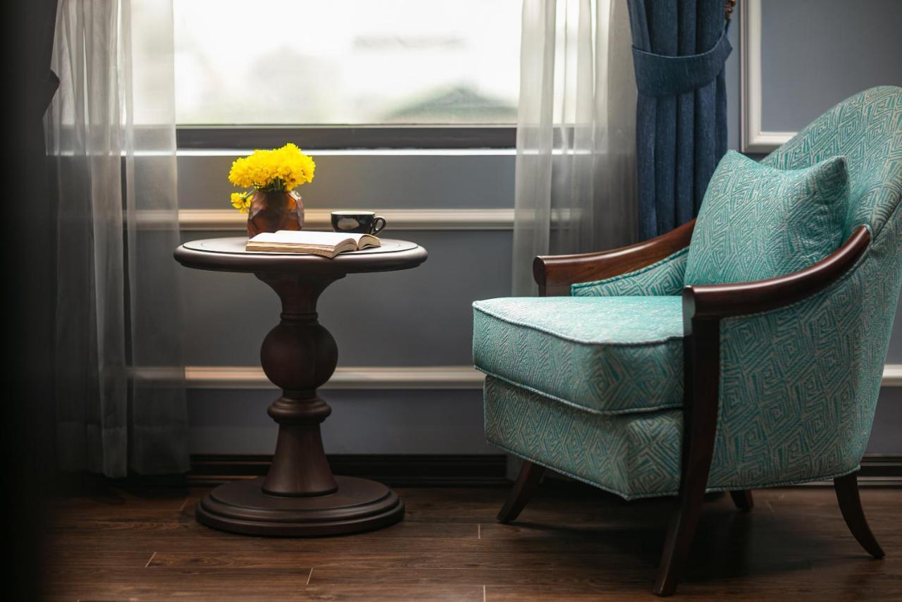 Romantique De Hotel