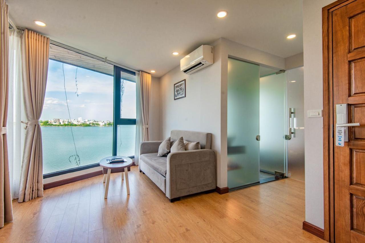 22land Moon West Apartment