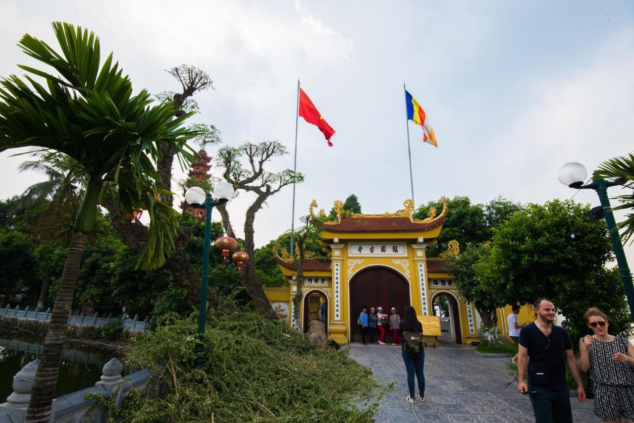 22housing & 81 Linh Lang Aparthotel *