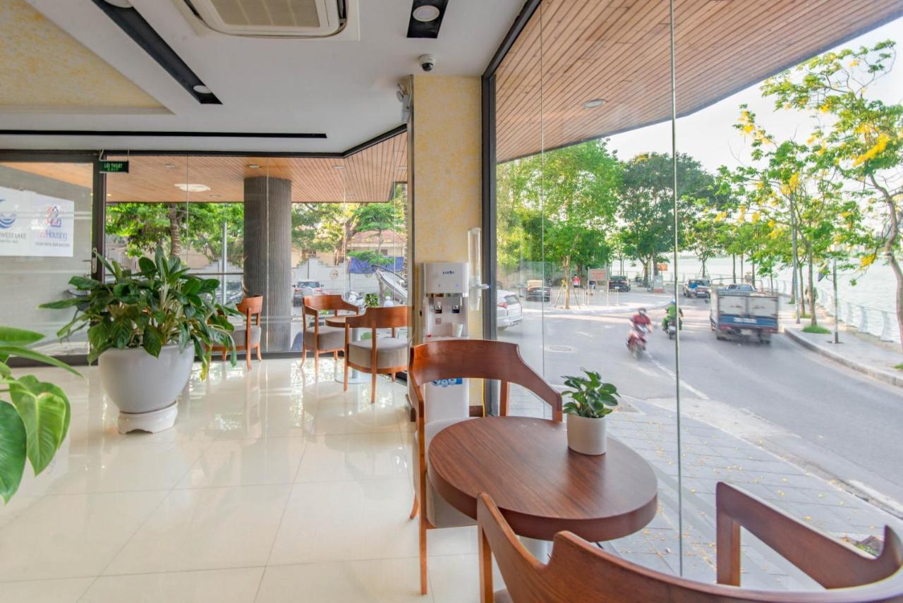 22housing Luxury Westlake View Apartment Hanoi