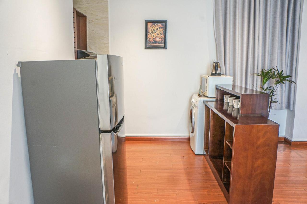 Wecozy - Railway Side, The Old Quarter Apartment Hanoi