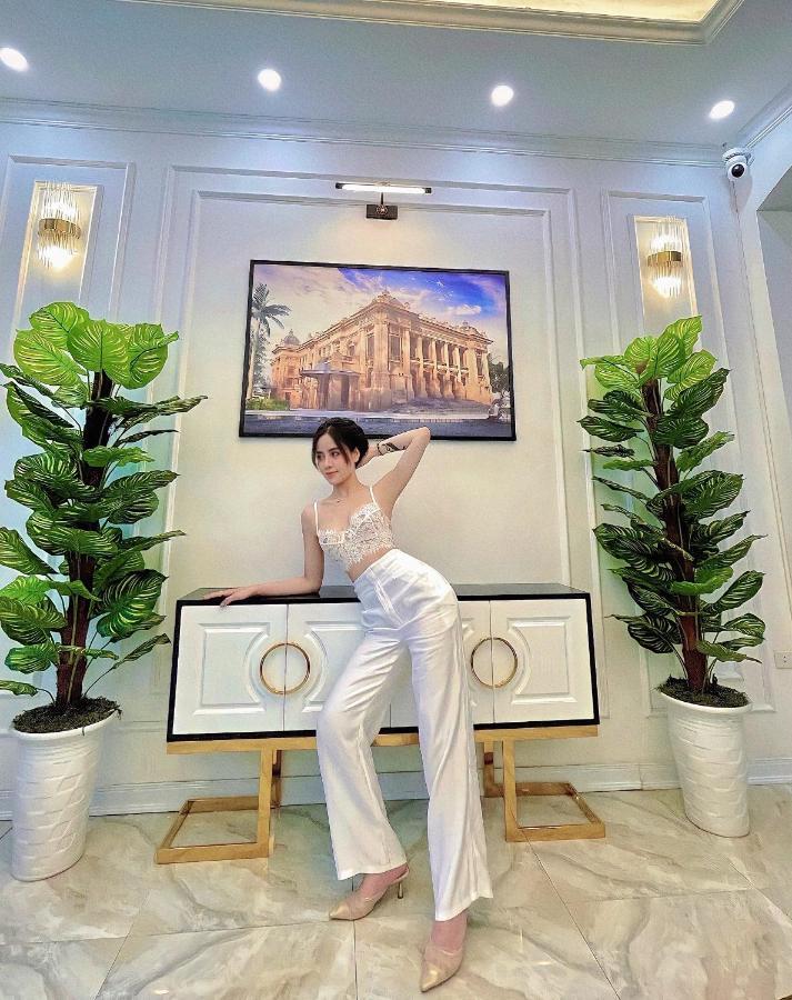 Opera House Hotel 3*