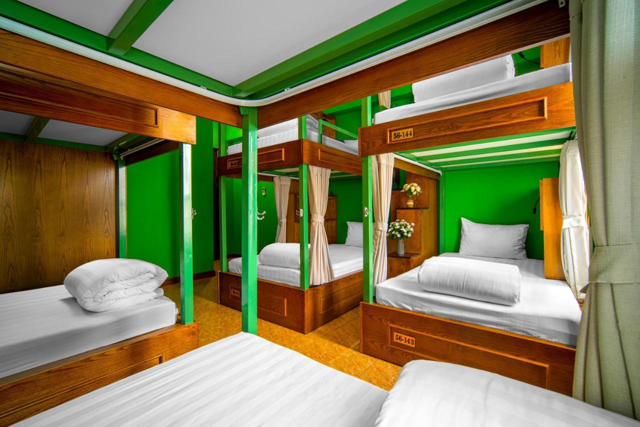 Little Charm Hostel *