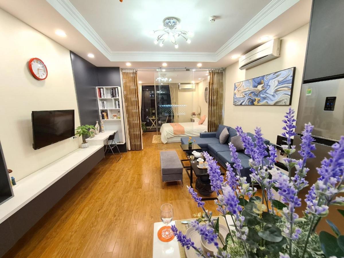 Royal Apartment *