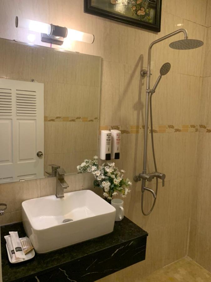 Nhất Ly Khách sạn Hà Nội