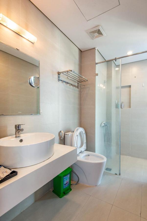 Westlake & Serviced * Hanoi