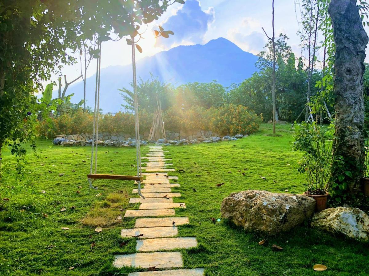 Padme Ba Vi - Venuestay Villa Hanoi