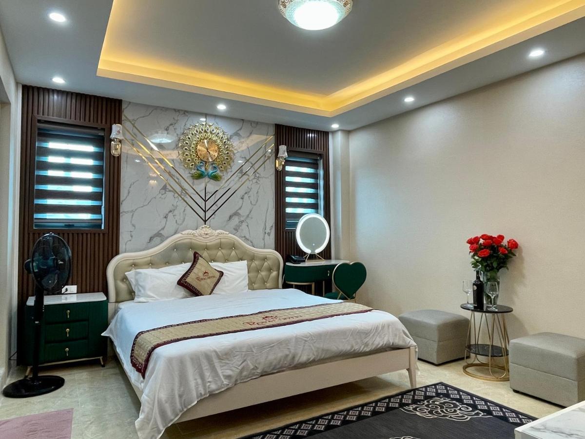 The Royal Near West 3*
