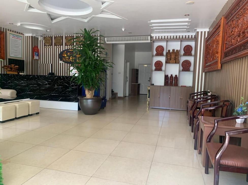 Khách sạn Nhất Ly