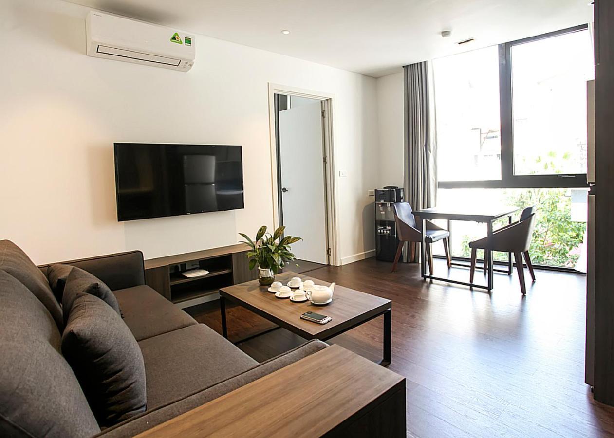 3 - Luxury In Tay Ho Street