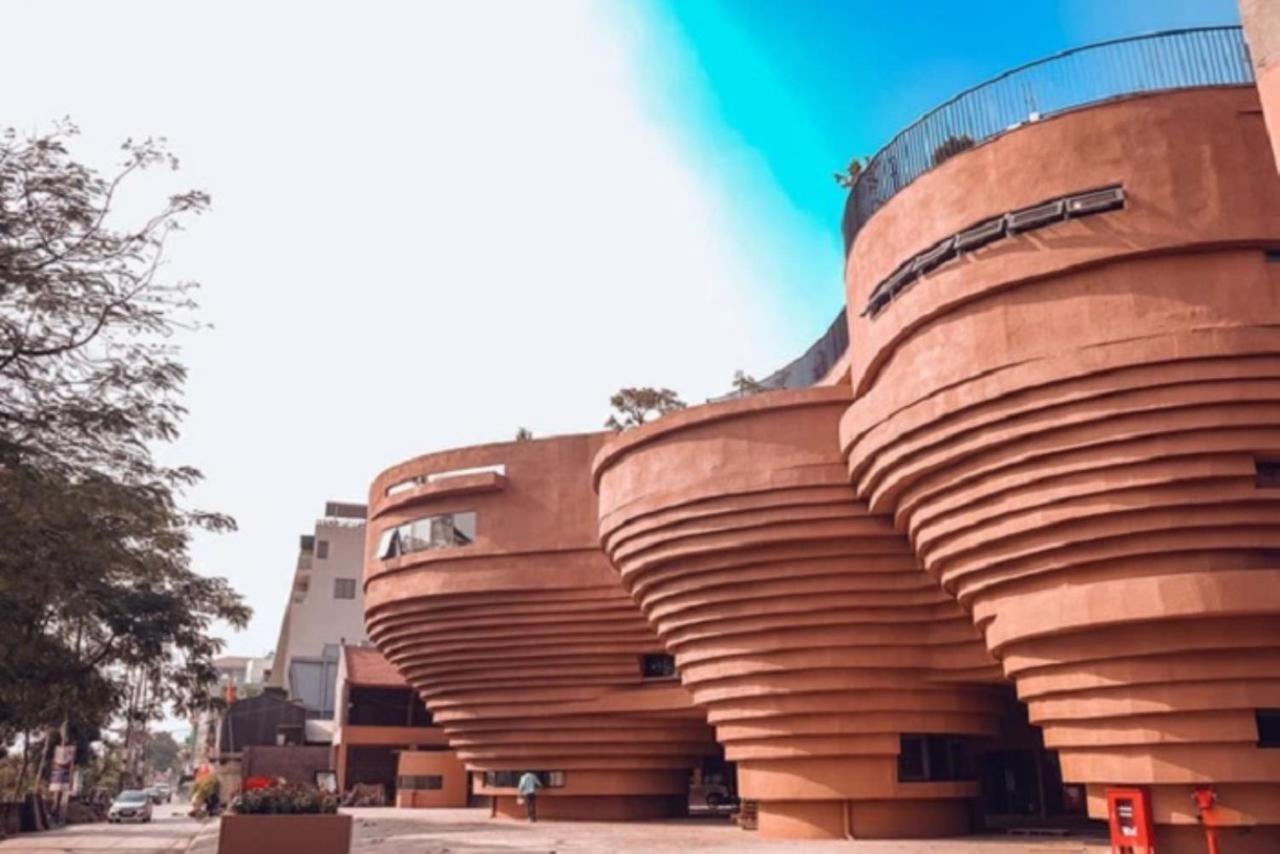 Bát Tràng Legacy - Venue Travel