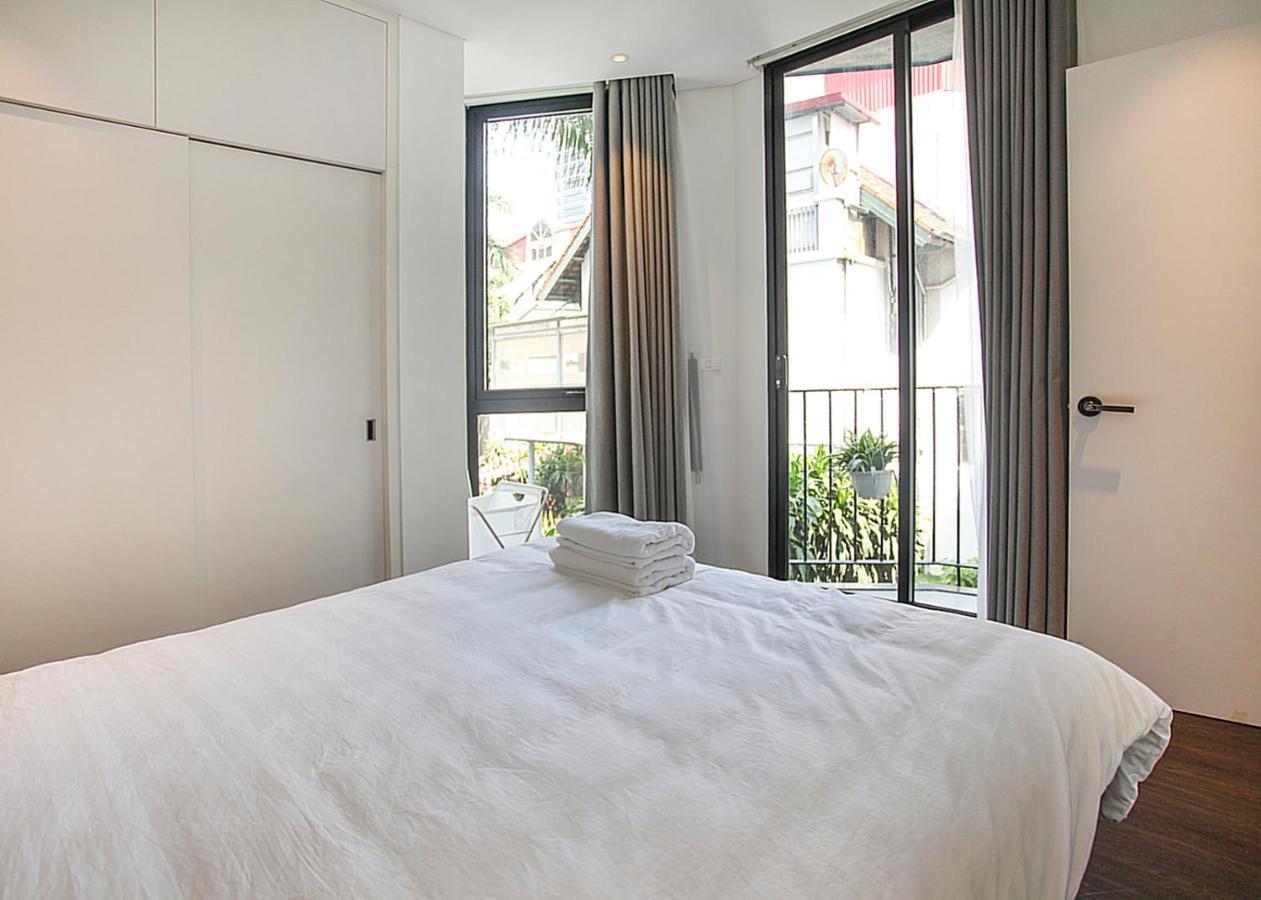 3 - Luxury In Tay Ho Street Apartment