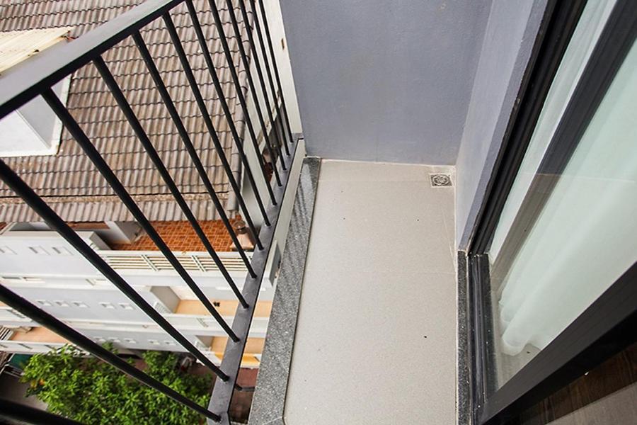 3 - Luxury In Tay Ho Street *