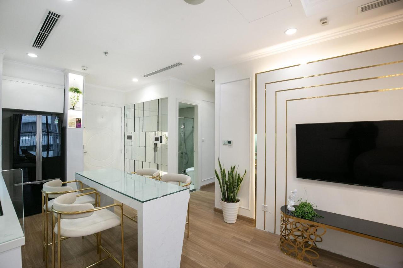Apartment Vinhome Time - Ho 1 Phong Ngu *